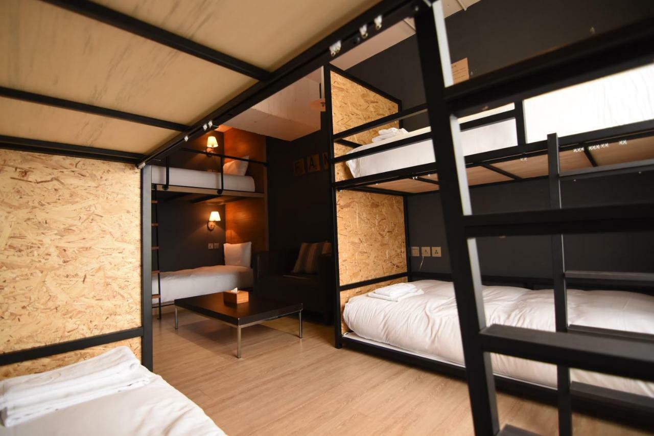NK Hostel Tajpej Buitenkant foto